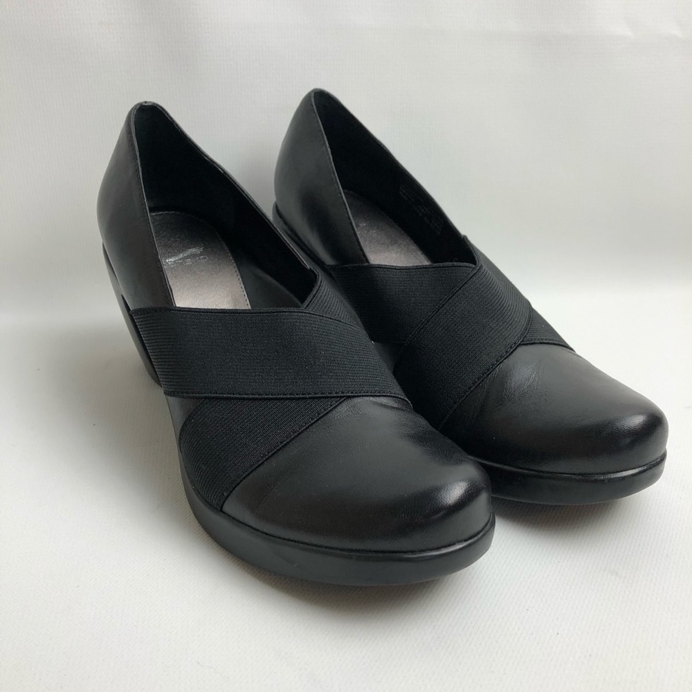 Dansko Black Leather thick heels size 38